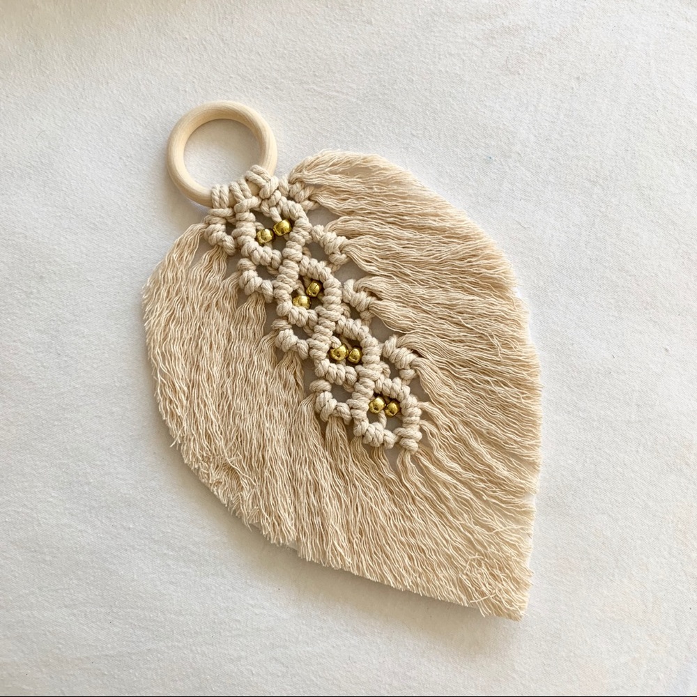 💛 Beaded Macrame Feather 💛